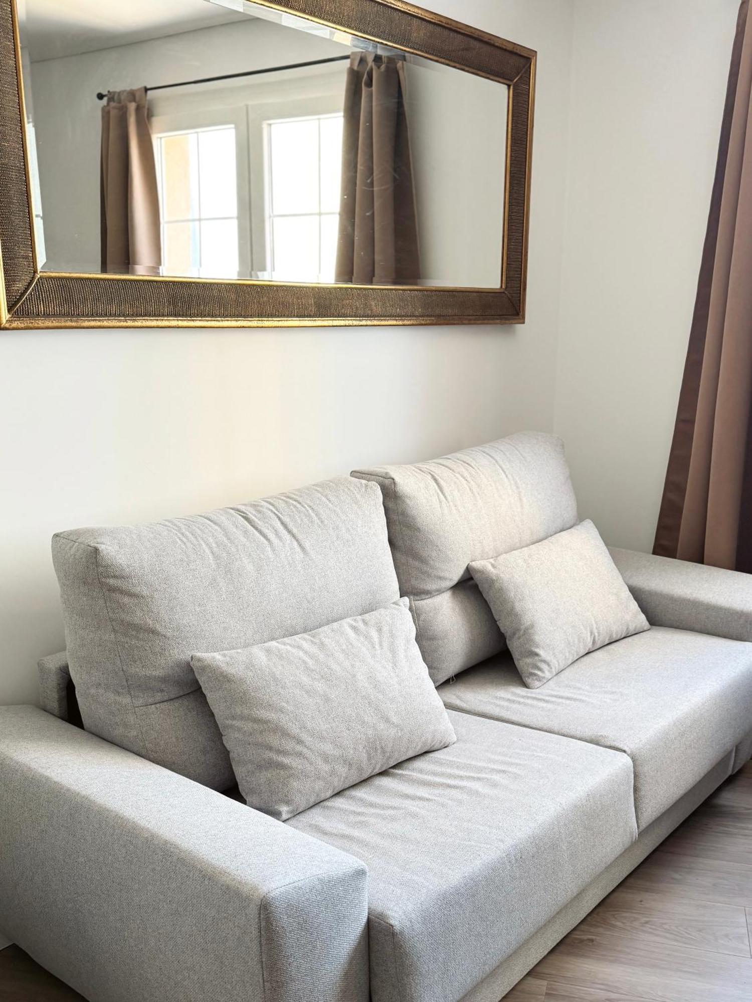 Deluxe City Centre Two Bedroom - Grand Central House Gibraltar Bagian luar foto